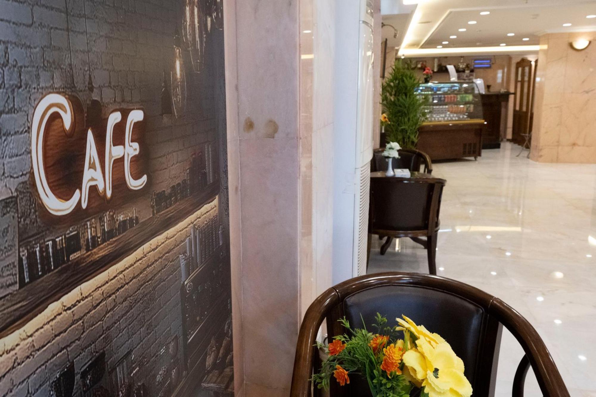 فندق المروج كريم Almorooj Kareem Hotel 吉达 外观 照片